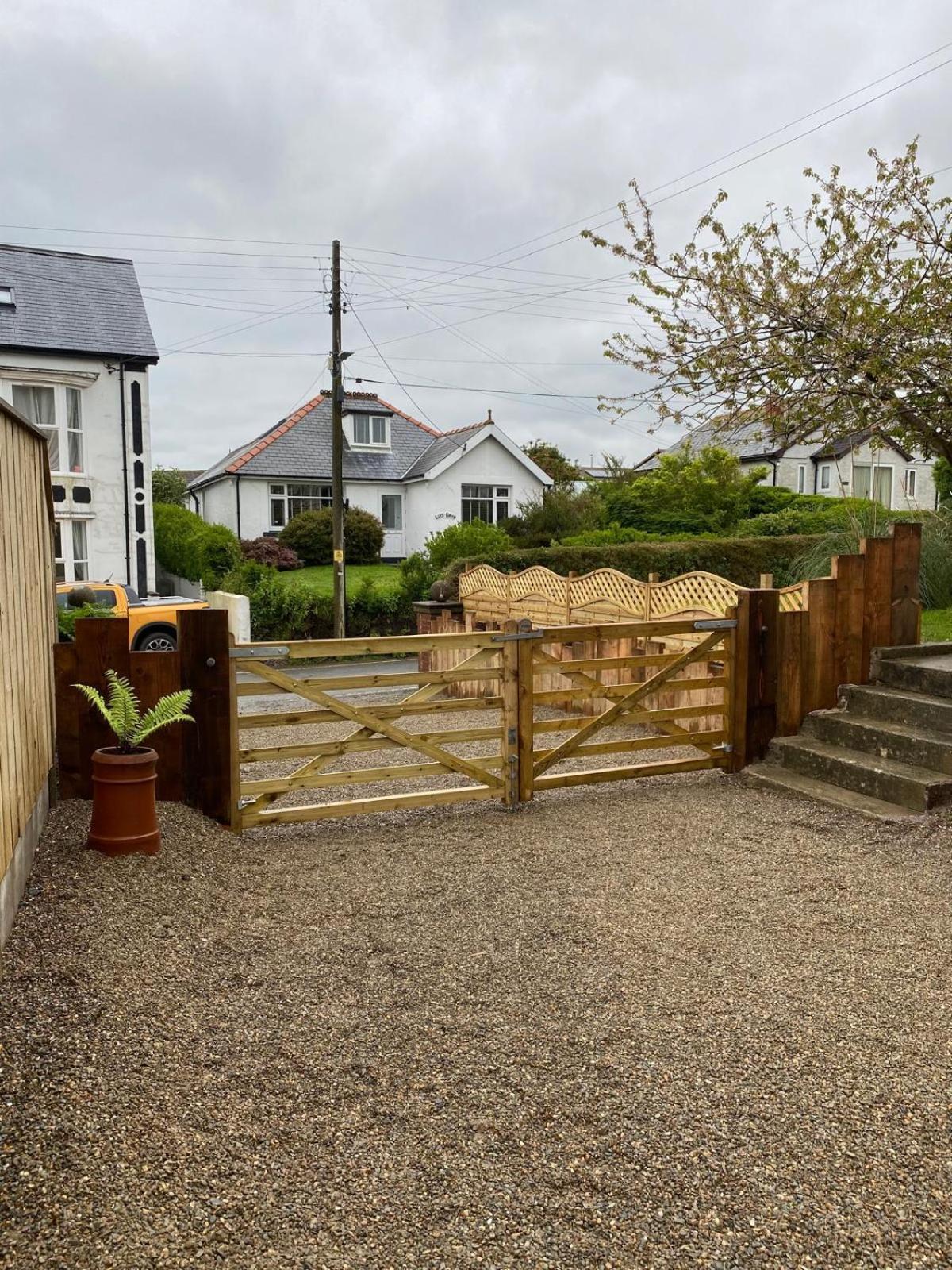 The Old Sea Captain'S House, Aberporth Buitenkant foto